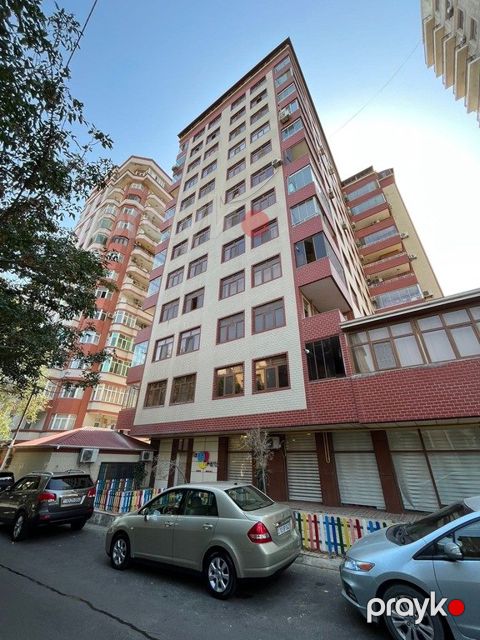 Satılır 4 otaqlı yeni tikili 240 m²