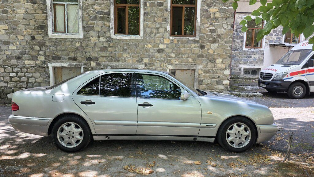 Mercedes E 240, 2.4 L, 1997 il, 435 000 km — Avtomobillər, Şəki (5)