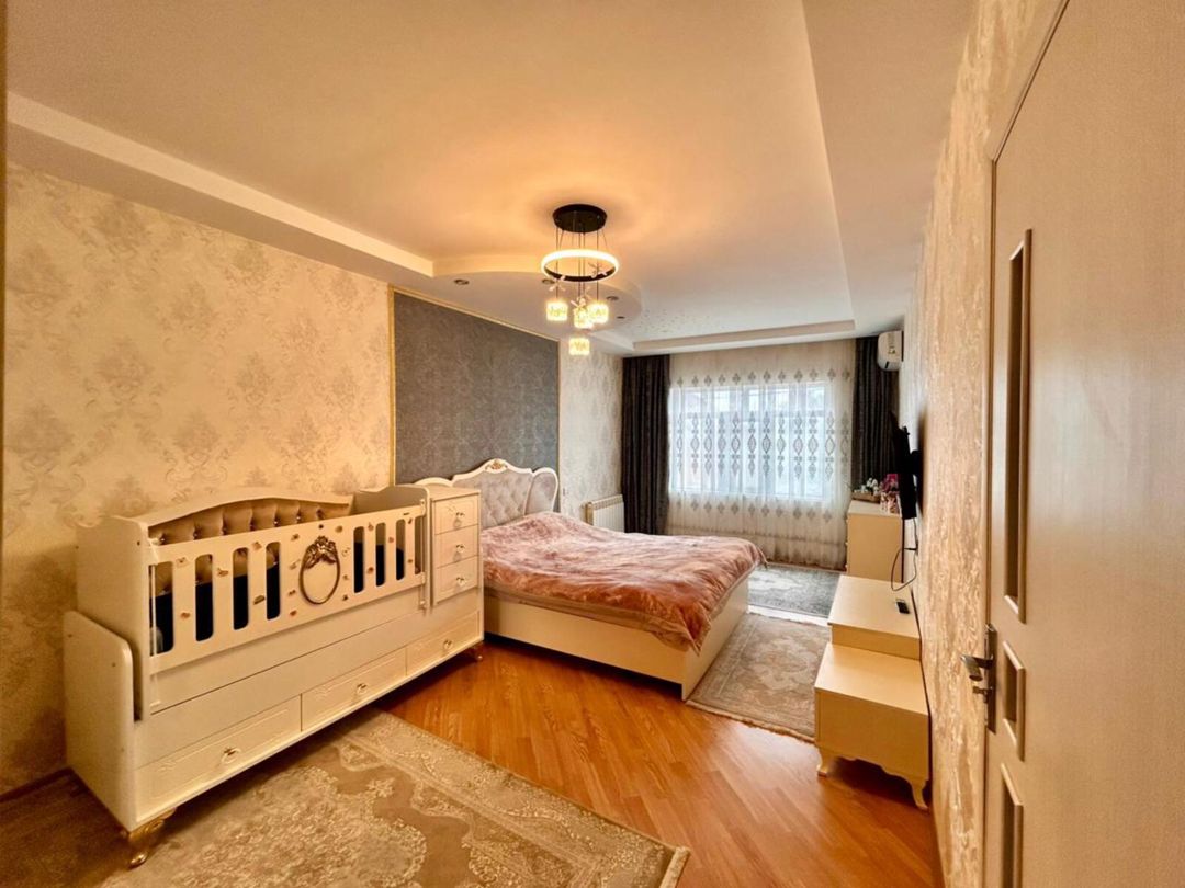 Satılır 5 otaqlı həyət evi/bağ evi 250 m² — Ev, villa, Bakı (4)