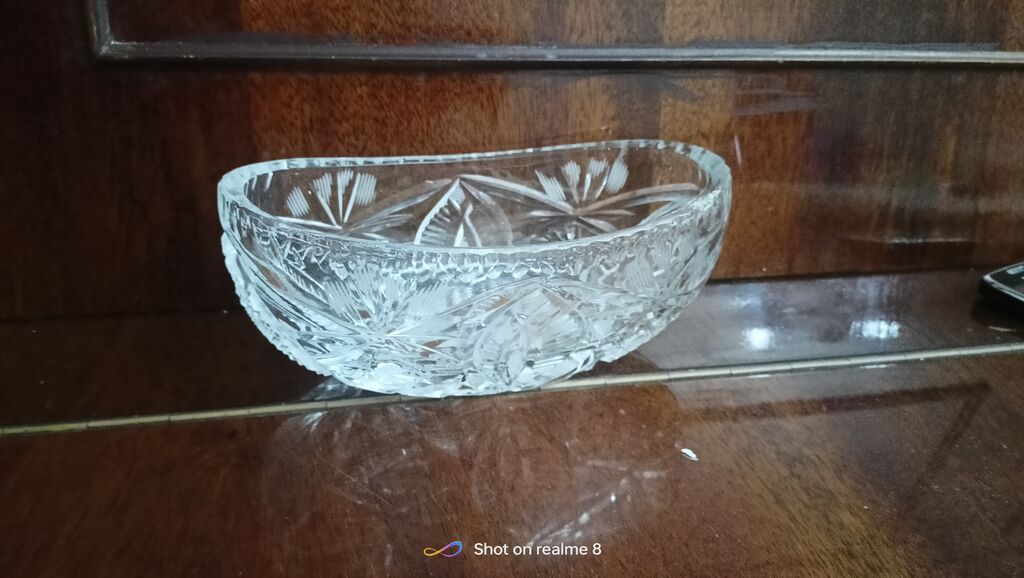Kəsilmiş naxışlı xrustal oval qab - Material: qalın, şəffaf kəsimli — Süfrə qabı, Sumqayıt (2)