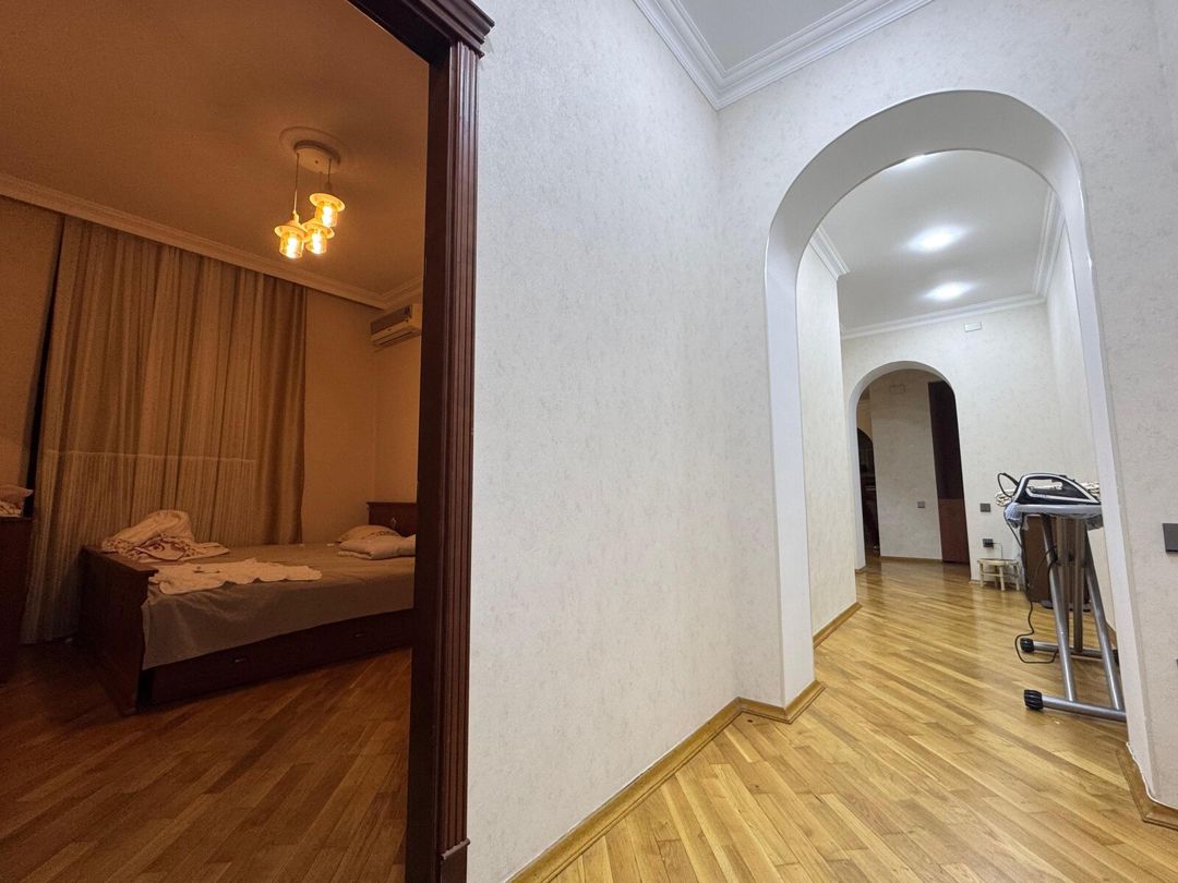 Satılır 4 otaqlı köhnə tikili 127.7 m² — Mənzil, Bakı (9)