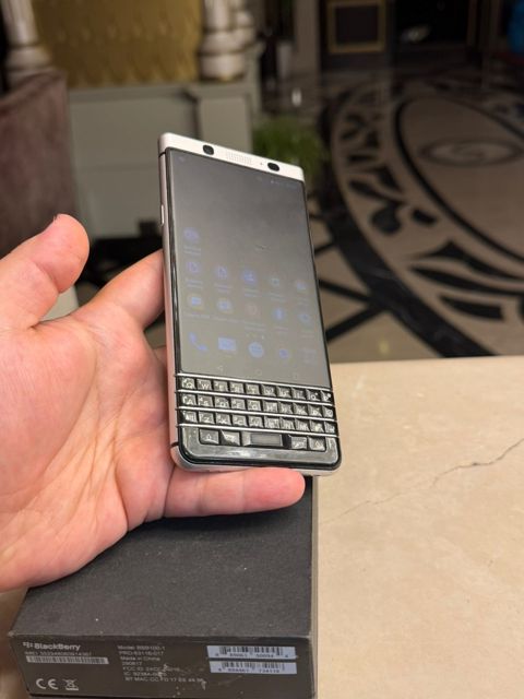 Blackberry Keyone Black/Silver 32GB/4GB — Bakı