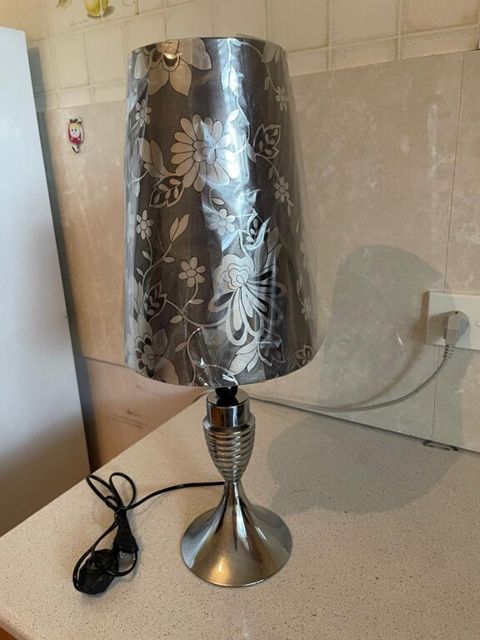 Masaüstü lampa — Bakı