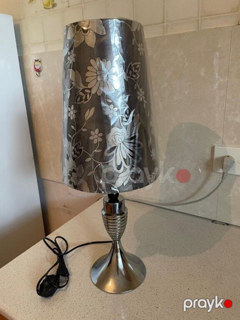 Masaüstü lampa — Bakı