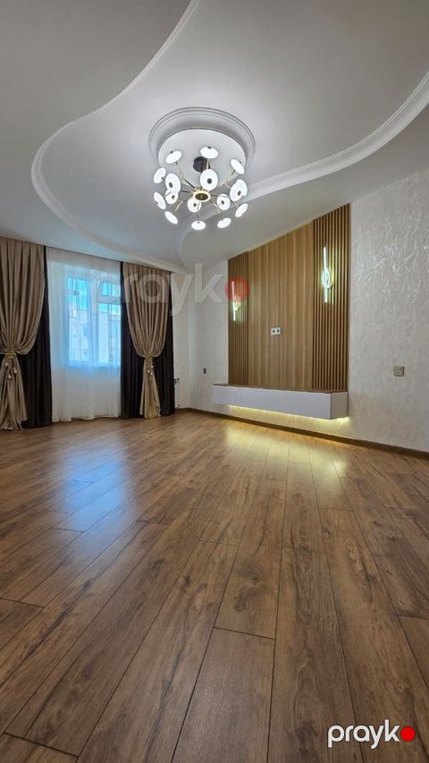 Satılır 2 otaqlı yeni tikili 70 m²