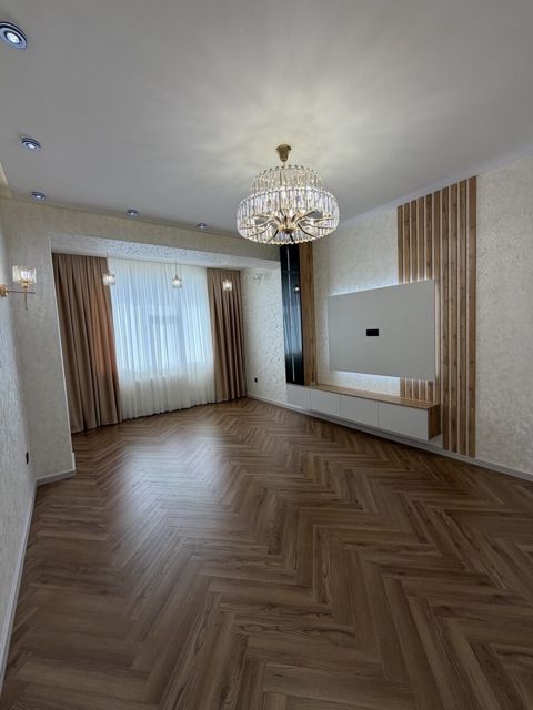 Satılır 3 otaqlı yeni tikili 105 m² — Bakı