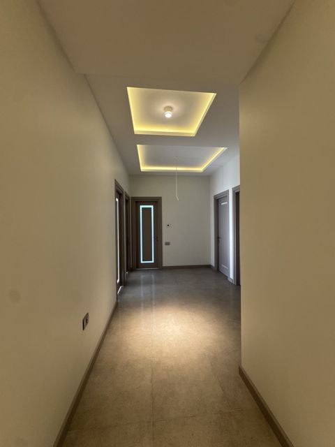 Satılır 3 otaqlı yeni tikili 120 m² — Bakı