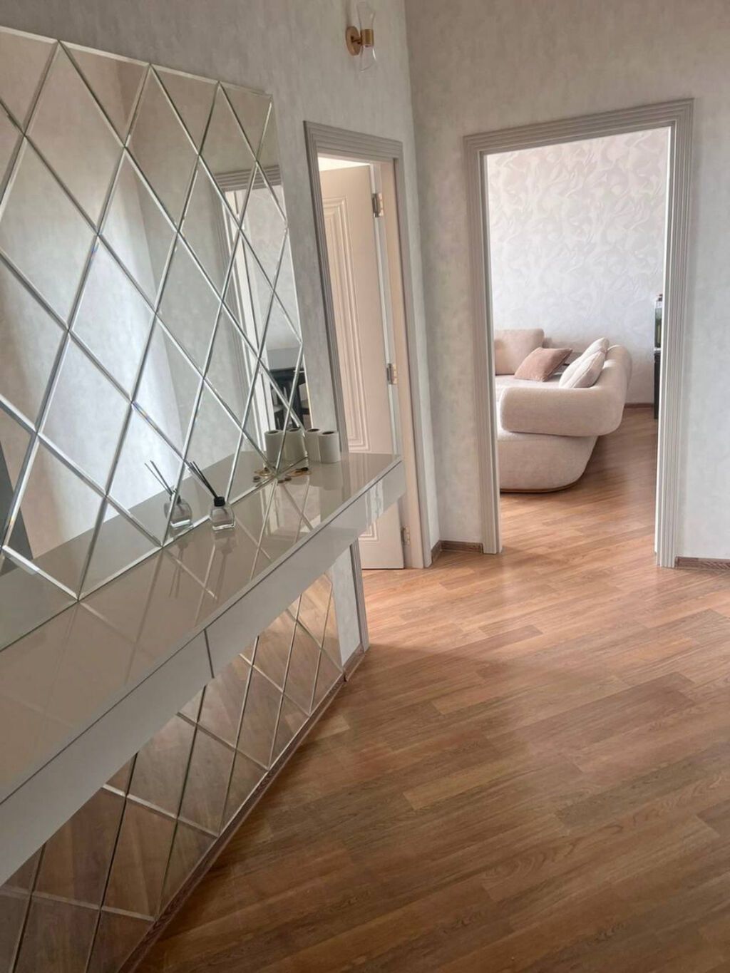 Neftchi Residence-da Dəniz Mənzərəli mənzil Kirayə Bayıl — Mənzil, Bakı (3)
