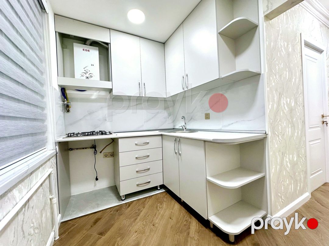 Satılır 2 otaqlı köhnə tikili 65 m² — Mənzil, Bakı (7)