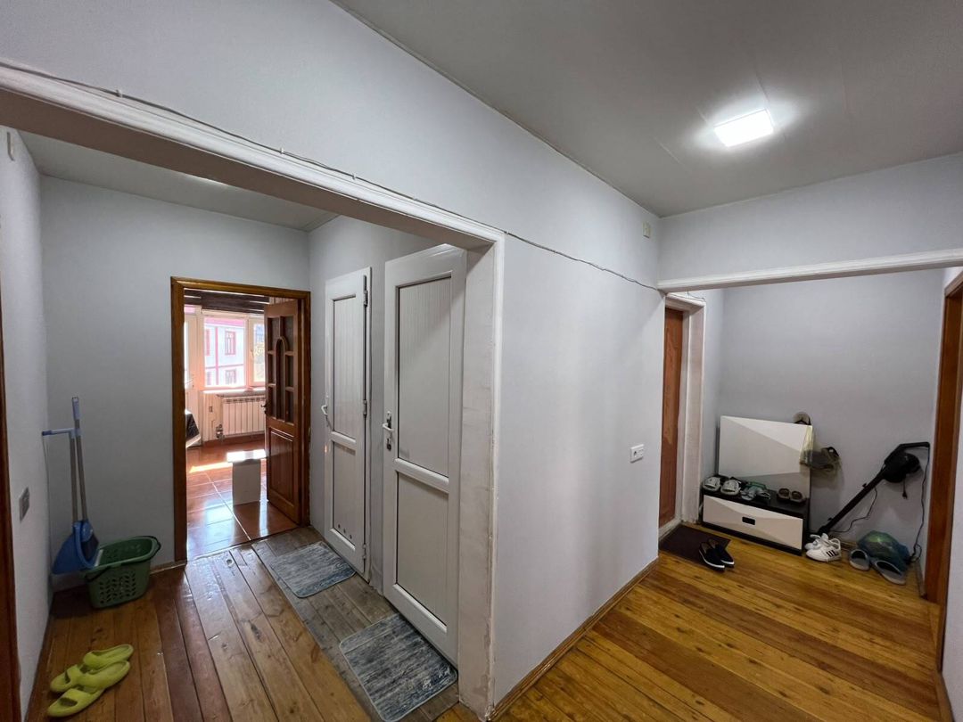 Satılır 4 otaqlı köhnə tikili 100 m² — Mənzil, Bakı (2)