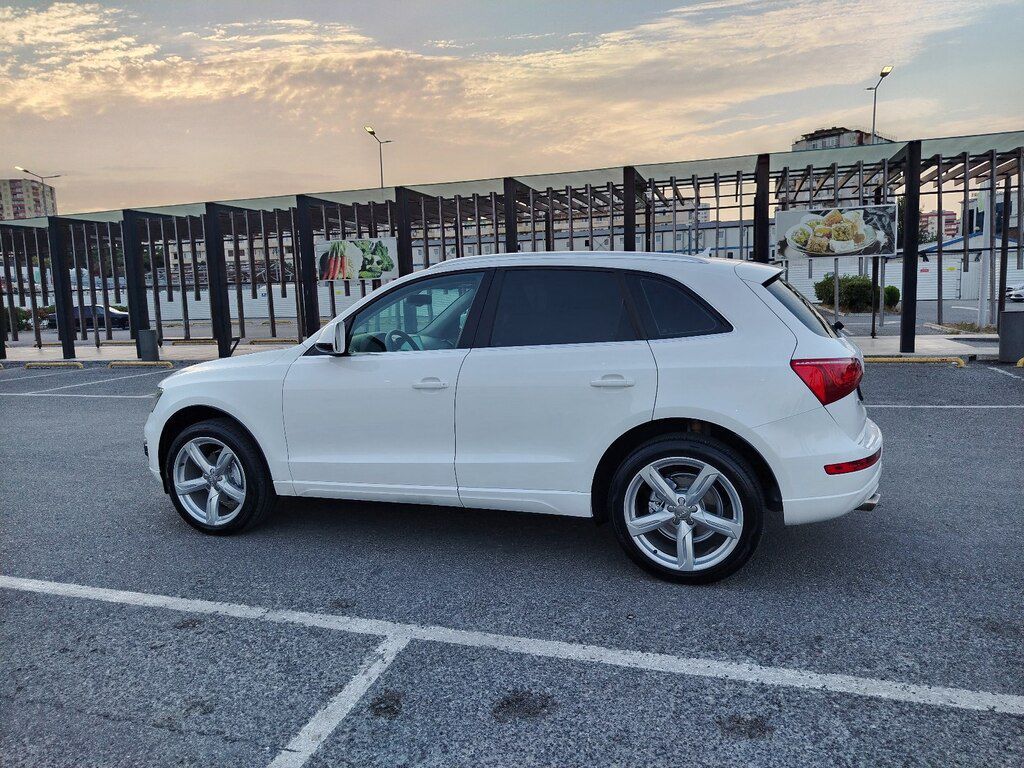 Audi Q5, 2.0 L, 2010 il, 194 300 km — Avtomobillər, Bakı (11)