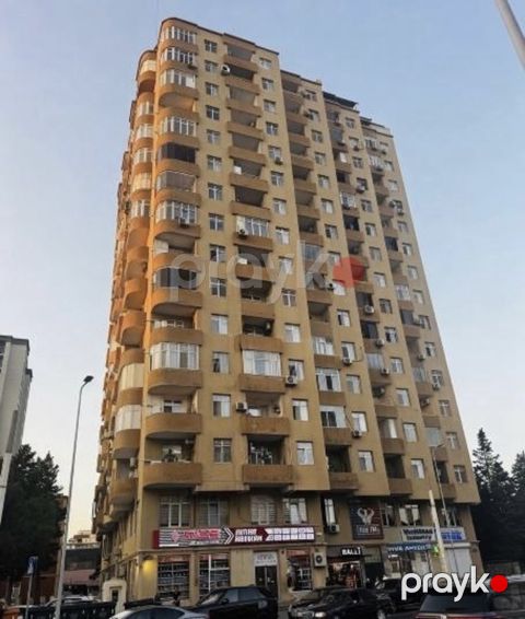 Satılır 4 otaqlı yeni tikili 180 m²