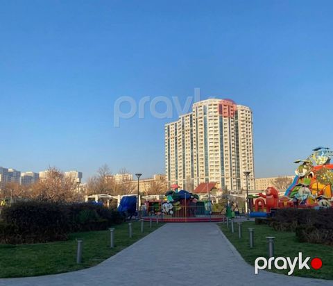 İcarəyə verilir 3 otaqlı ofis 126 m²