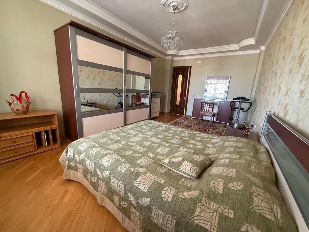 İcarəyə verilir 4 otaqlı yeni tikili 211 m² — Mənzil, Bakı (8)