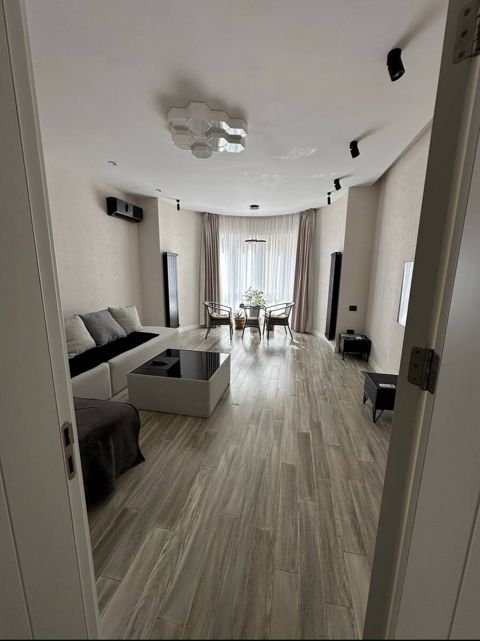Satılır 3 otaqlı yeni tikili 125 m² — Bakı