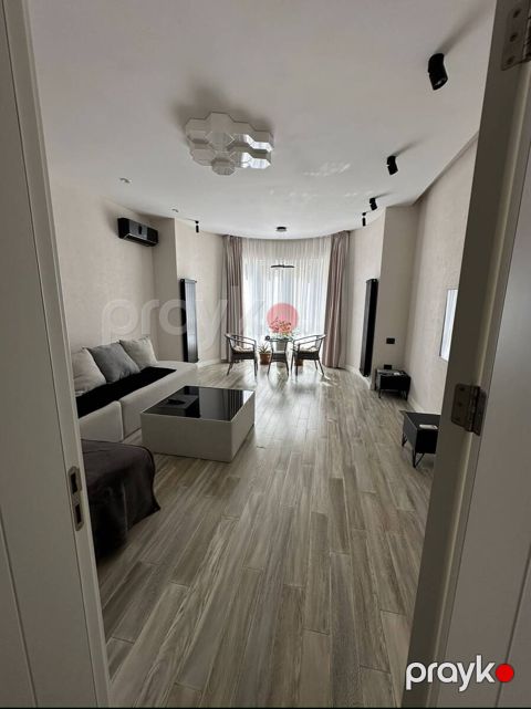 Satılır 3 otaqlı yeni tikili 125 m²