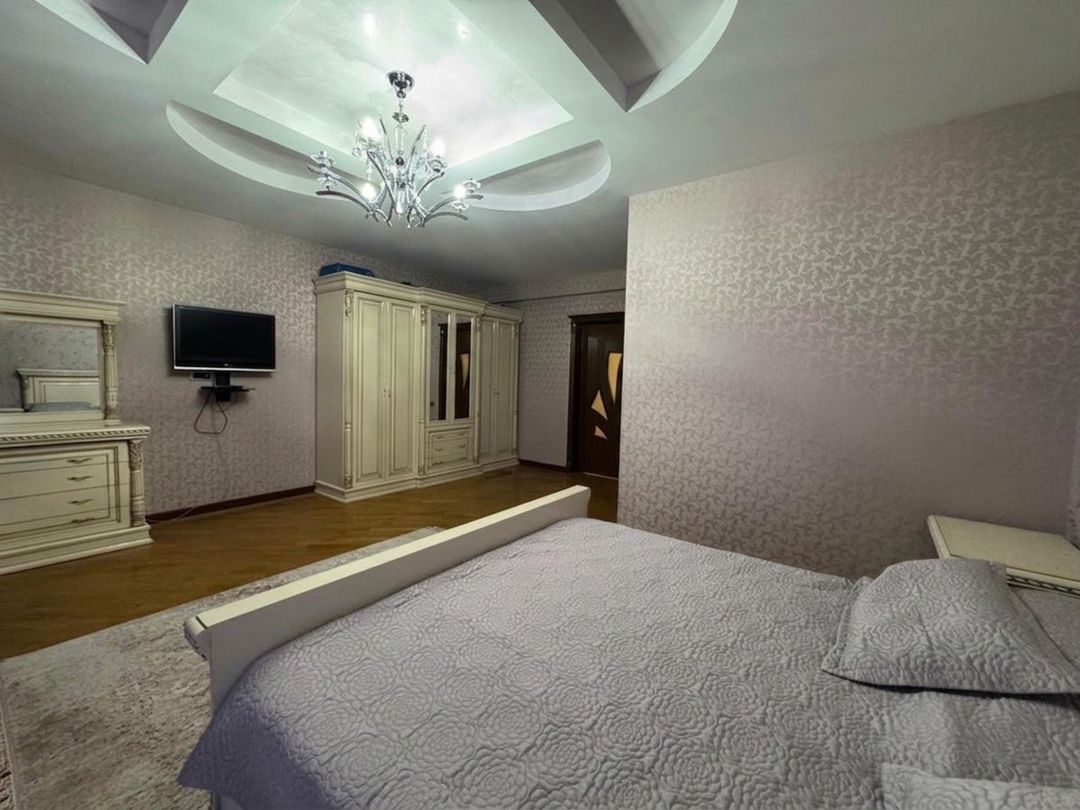 Satılır 4 otaqlı yeni tikili 240 m² — Mənzil, Bakı (6)
