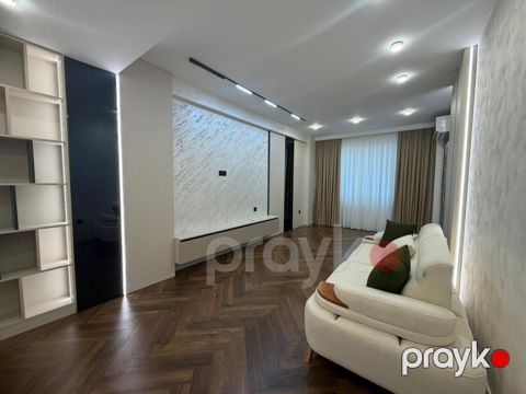 Satılır 3 otaqlı köhnə tikili 126 m²
