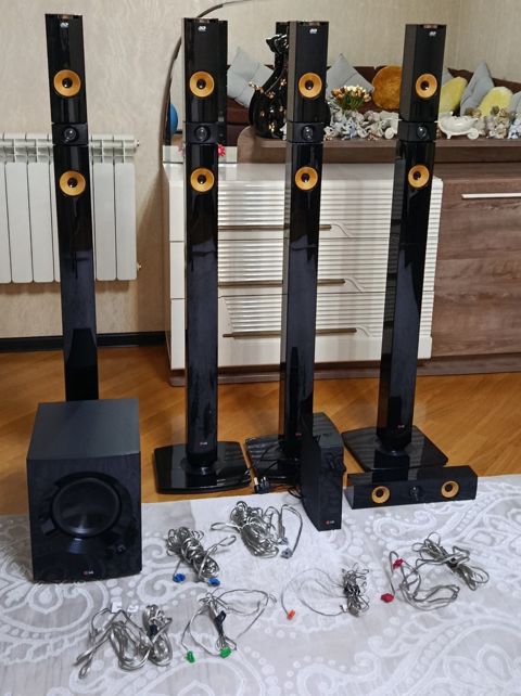 Ev kinoteatrı LG — Bakı