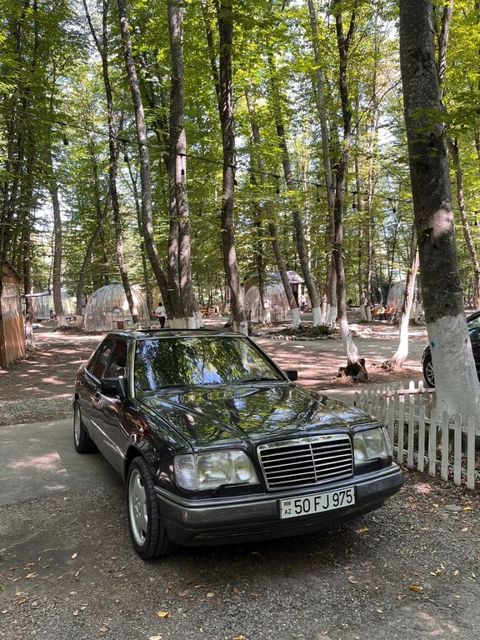 Mercedes E 220, 2.2 L, 1994 il, 482 000 km — Sumqayıt