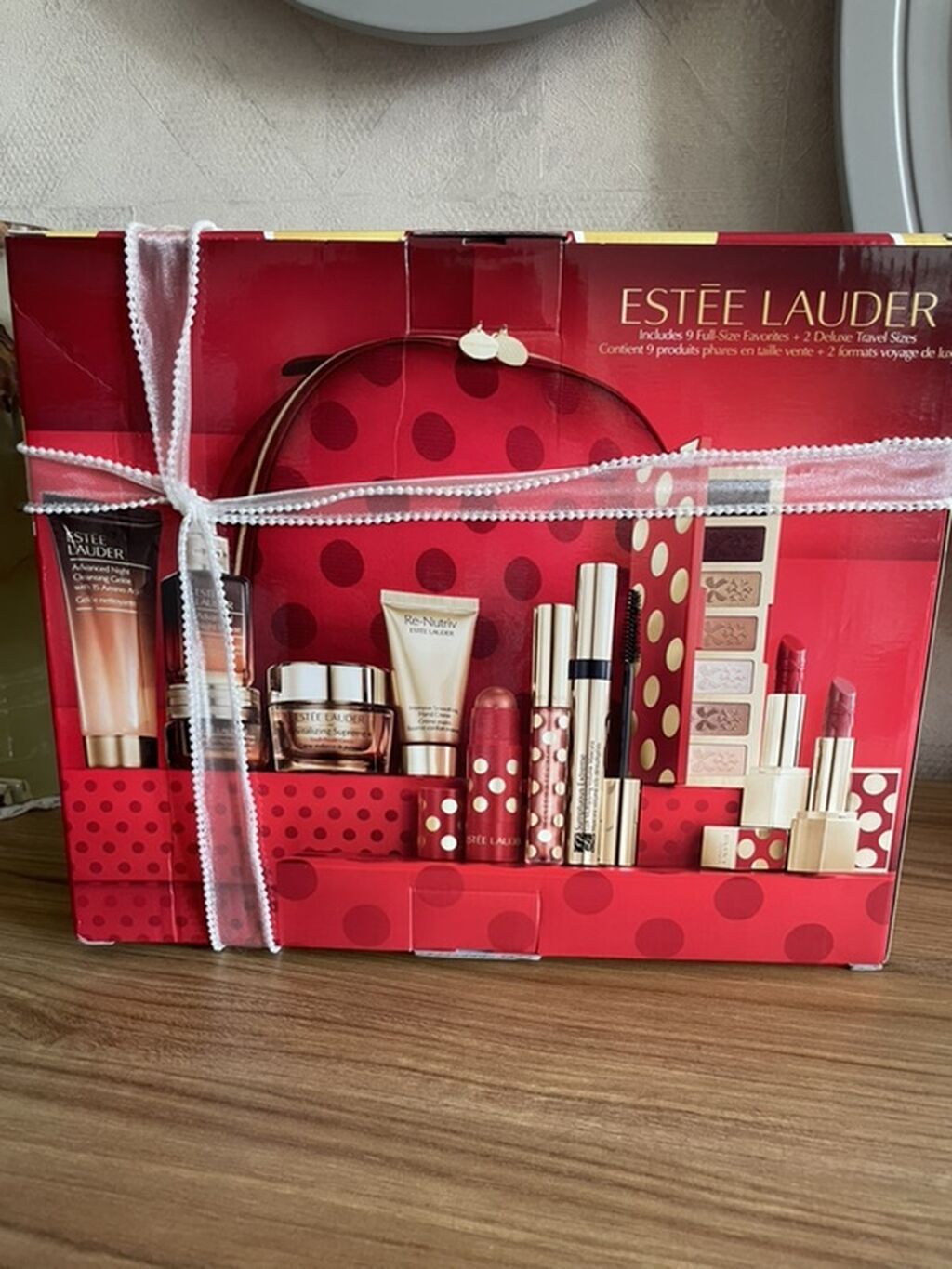 Estée Lauder hədiyyə dəsti – “Includes 9 Full‑Size Favorites + 2 — Kosmetik və parfüm dəstləri, Bakı (3)