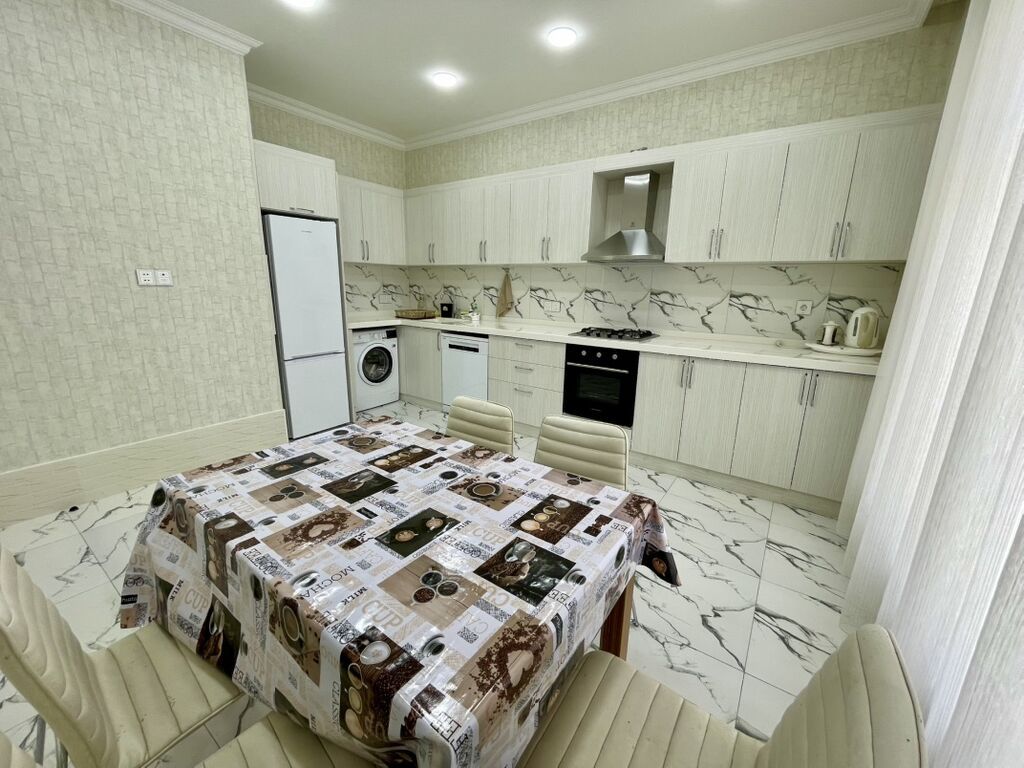 Buzovna 4 otaqlı, 160 kv. m, Yeni təmirli — Ev, villa, Bakı (10)