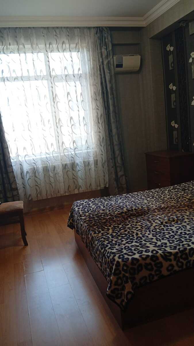 İcarəyə verilir 3 otaqlı yeni tikili 150 m² — Mənzil, Bakı (2)