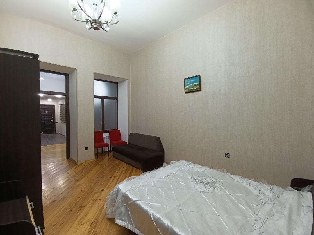 İcarəyə verilir 3 otaqlı köhnə tikili 85 m² — Mənzil, Bakı (5)