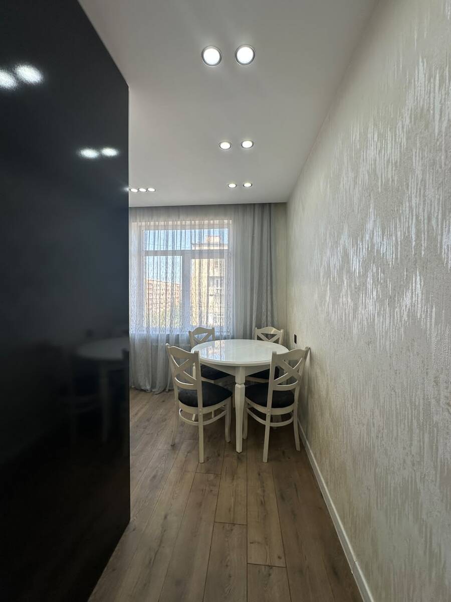 Satılır 2 otaqlı köhnə tikili 65 m² — Mənzil, Bakı (9)