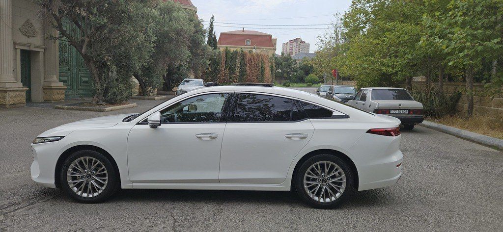 Bestune B70, 1.5 L, 2025 il, 11 000 km — Avtomobillər, Bakı (7)