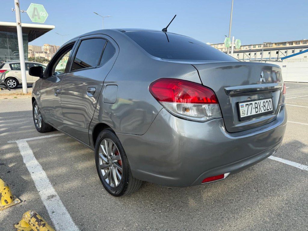 Mitsubishi Attrage, 1.2 L, 2015 il, 132 000 km — Avtomobillər, Bakı (4)