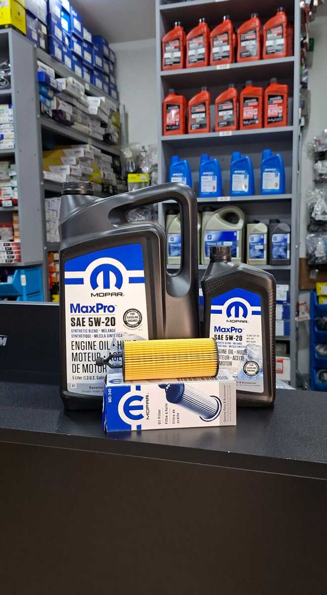 Mopar 5W20 mühərrik yağı — Ehtiyat hissələri və aksesuarlar, Bakı (2)