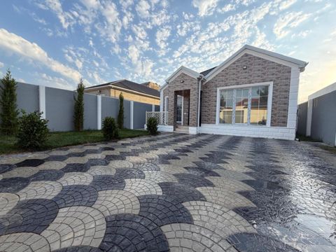 Satılır 3 otaqlı həyət evi/bağ evi 120 m² — Bakı