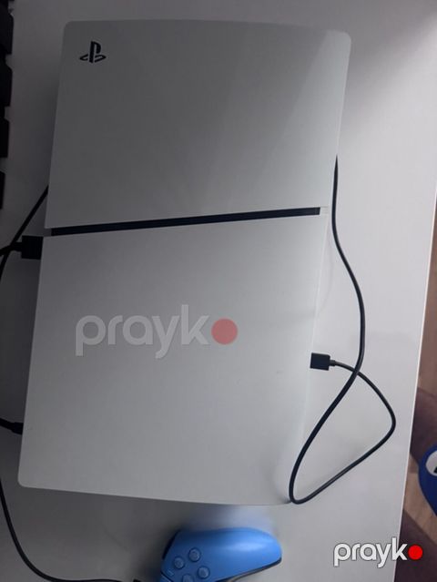 Ps5 slim 1Tb 2 pultu var(1mavi,1ağ) Az işlənilib ideal vəziyyətə — Digah