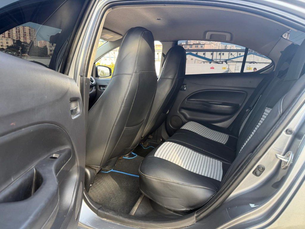 Mitsubishi Attrage, 1.2 L, 2015 il, 132 000 km — Avtomobillər, Bakı (10)