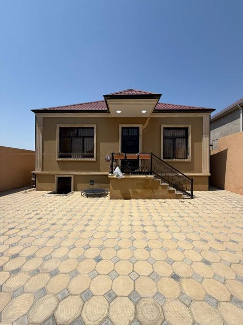 Satılır 3 otaqlı həyət evi/bağ evi 100 m² — Bakı