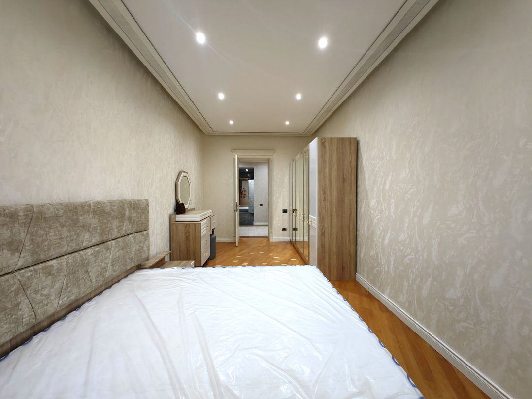 İcarəyə verilir 2 otaqlı köhnə tikili 90 m² — Mənzil, Bakı (8)