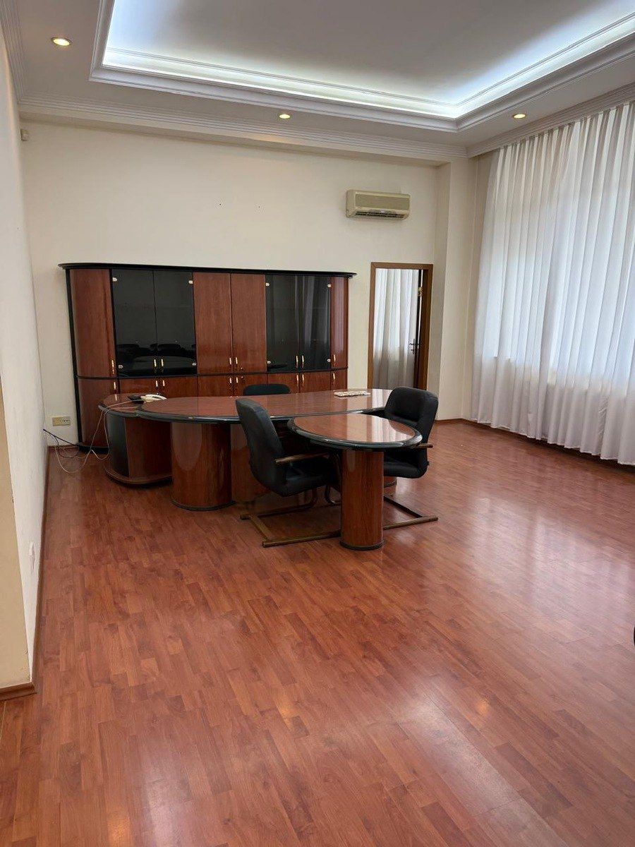 İcarəyə verilir 7 otaqlı ofis 240 m² — Ofis, Bakı (2)