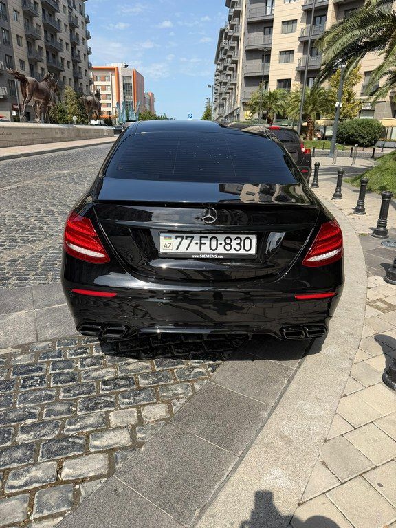 Mercedes E 220 d 4MATIC, 2.0 L, 2019 il, 297 000 km — Avtomobillər, Bakı (4)