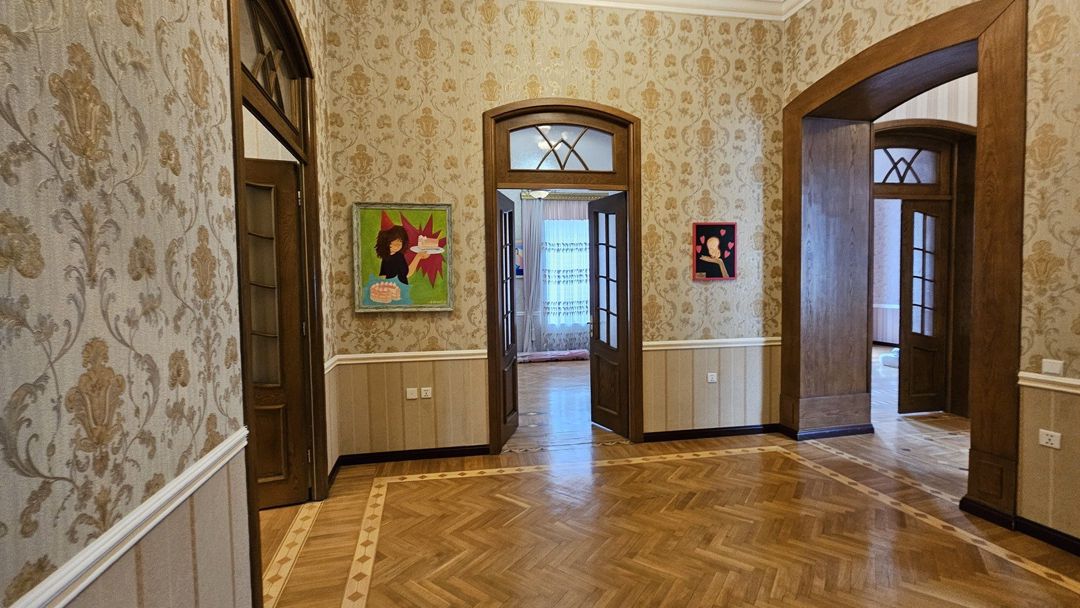 Satılır 5 otaqlı köhnə tikili 200 m² — Mənzil, Bakı (5)