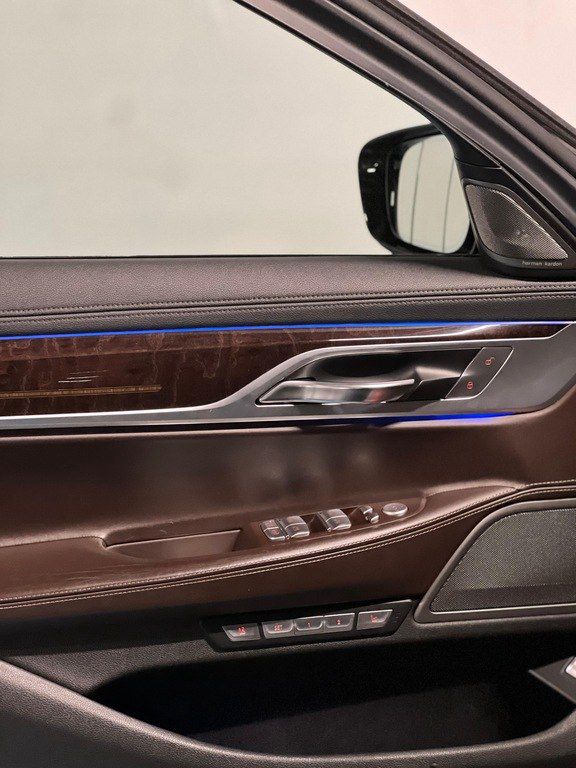 BMW 740, 3.0 L, 2017 il, 180 000 km — Avtomobillər, Bakı (6)