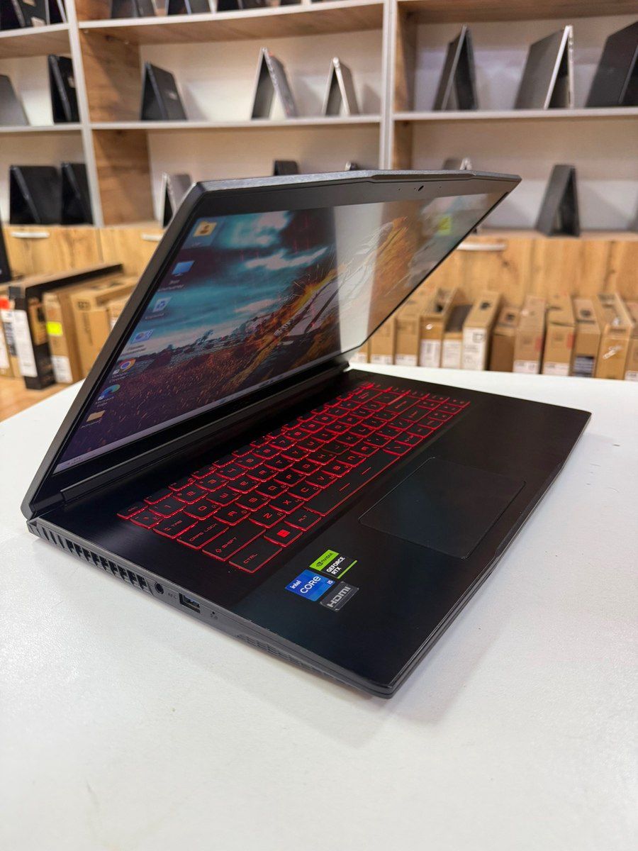 MSİ Gaming — Noutbuklar, Bakı (2)