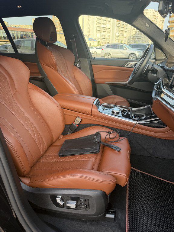 BMW X7, 3.0 L, 2025 il, 18 000 km — Avtomobillər, Bakı (7)