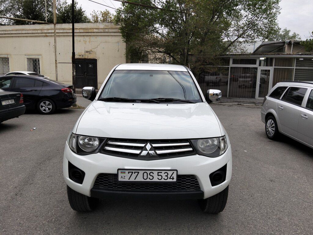 Mitsubishi L200, 2.5 L, 2013 il, 215 000 km — Avtomobillər, Bakı (10)