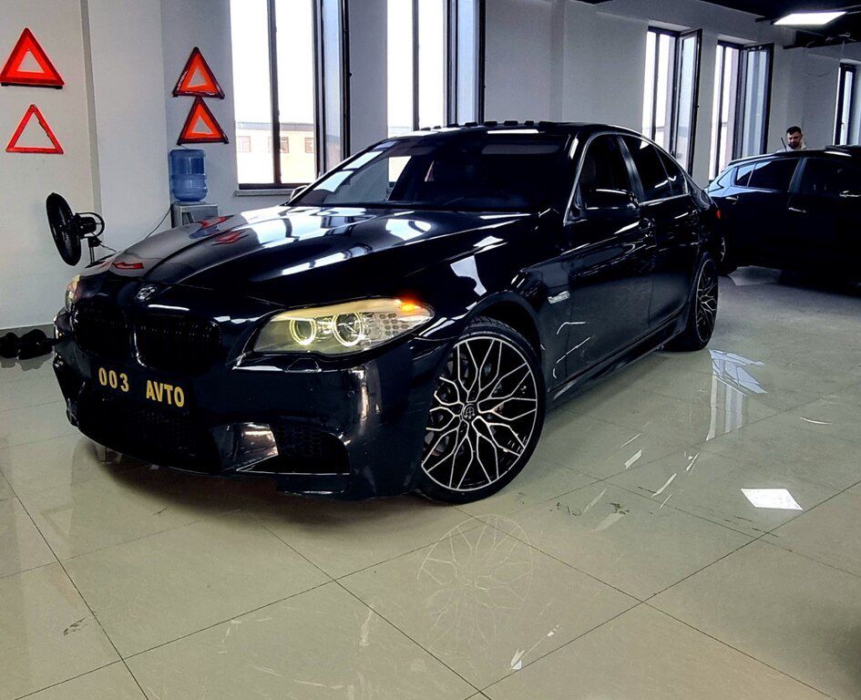 BMW 530, 3.0 L, 2011 il, 321 300 km — Avtomobillər, Bakı (3)