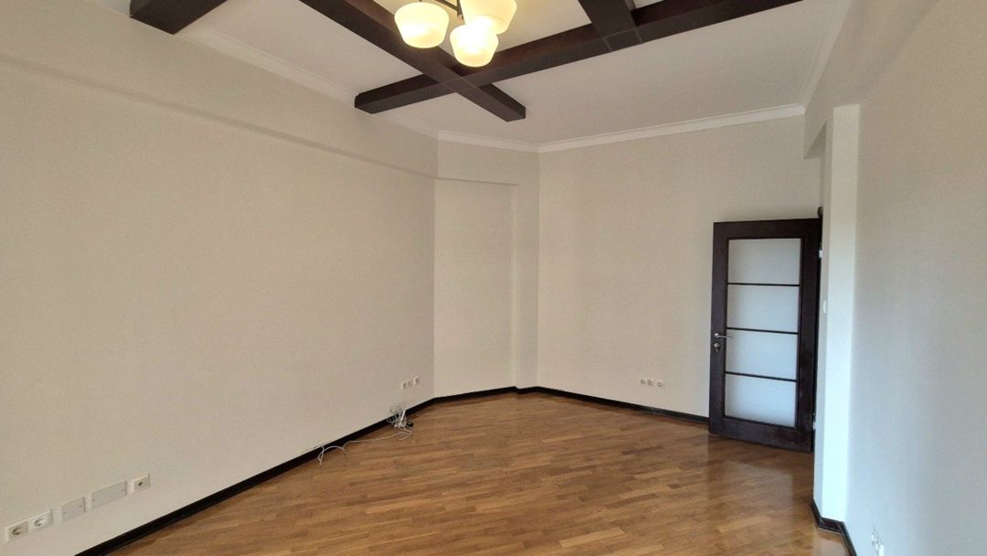 Satılır 5 otaqlı yeni tikili 200 m² — Mənzil, Bakı (8)