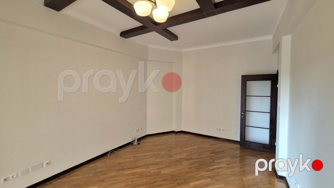 Satılır 5 otaqlı yeni tikili 200 m² — Mənzil, Bakı (8)