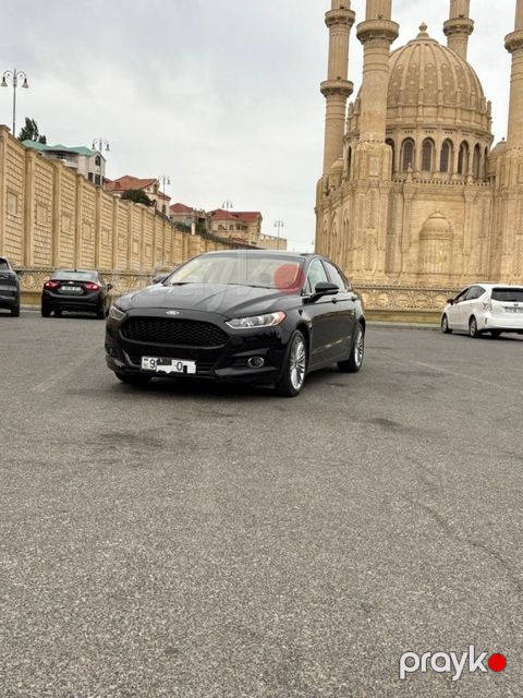 Ford Fusion (North America), 1.5 L, 2014 il, 270 000 km