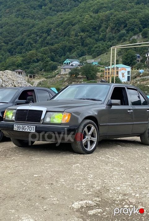 Mercedes 260 E, 2.6 L, 1989 il, 200 000 km — Quba