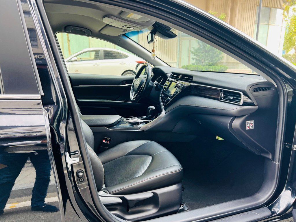 Toyota Camry, 2.5 L, 1.6 kWh, 2020 il, 172 863 km — Avtomobillər, Bakı (9)